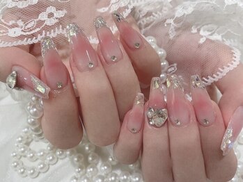 ラビィ(Raviy)/チークネイル