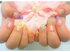 持ち込みOK！個性的ネイル