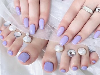 アイラッシュルネ メルシーネイル(eyelash LUNE/merci nail)の写真/足元を彩るフットネイル♪《2本アート付きで7,500円！》トレンド感あるデザインでサンダル映え間違いなし♪
