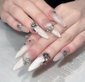 グローネイルズ(Glow Nails)