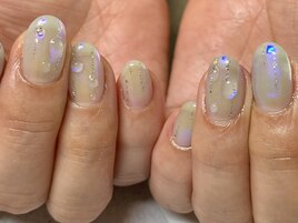 うるうる雫ネイル