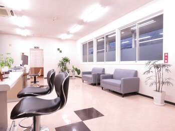 温オン(温ON)/開放的な待合スペース♪