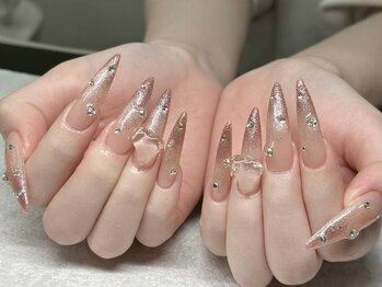 ネイルズ イロハ 大塚店(NAILS 168)の写真/短い爪も美フォルムで理想の長さに。チップ長さ出しでコンプレックス解消◎お気軽に相談ください☆