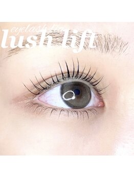 ウフ アンビアンス(Oeuf.ambiance)/似合わせまつ毛パーマ