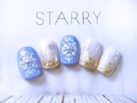 キラキラ雪ネイル