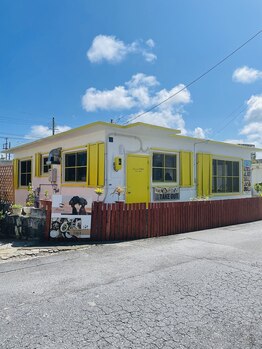 ビアンカ 沖縄港川店(Bianca)/イエローが可愛い店舗♪