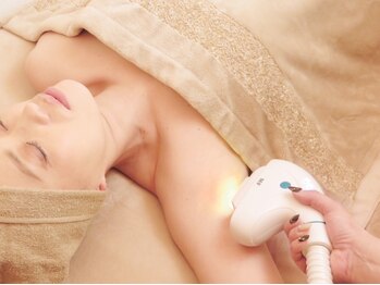 ルナベル(LUNAVEL)/コラーゲン美肌脱毛