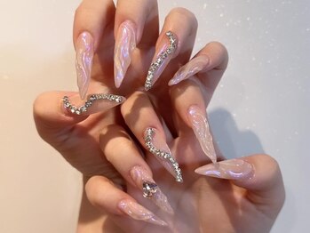 キュアチュラル(cureChuRal)の写真/【自己満のSNS映えゴテゴテネイル★】10本持込みやり放題art大好評◎美フォルムネイル◎長さだし/スカルプ