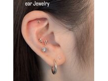 人気の耳ツボジュエリーで可愛く健康に！