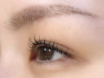フィッカ(FIKKA)の写真/【ダメージレスまつげパーマ（ラッシュリフト）¥4000】初めての方にも◎まつげパーマで上品な上向きEyeへ*
