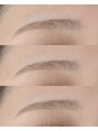 アイリー(ily) 骨格に合わせてなだらかな平行アーチ眉♪