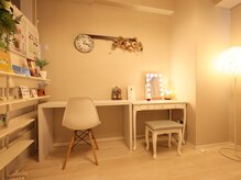 夢みるよもぎ蒸し オータムヒルズの雰囲気（お化粧直しに最適なスペース。ドライヤ・鏡も完備）