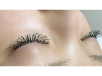 ヘアーデザイン フロイデ(freude)の写真/シングルラッシュ、ボリュ-ムラッシュ、カラ-エクステ、下まつげ…♪種類が豊富◎なりたい目元を叶えます☆