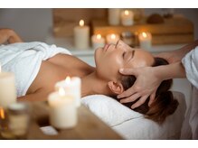 シエスタの雰囲気（アロマの香りで癒されマンツーマン教室で手に職）