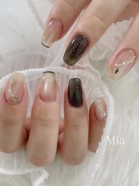 キラキラ星屑ネイル