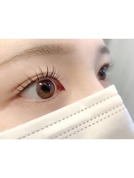 ナチュラル上品な目元にしたい