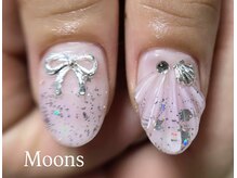 ムーンズ(Moon's)/
