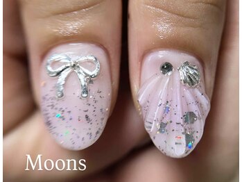 ムーンズ(Moon's)/