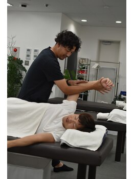 トムストレッチ 浅草橋店/肩こり解消にストレッチ