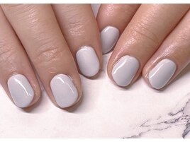 大人可愛いシンプルグレー