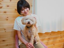 サロンシュシュの雰囲気（看板犬レオくんとも触れ合っていただけます。）