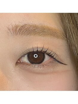 エイティスト(8ist)/パリジェンヌ[新宿/新宿駅]