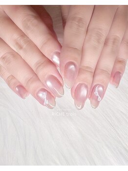リッシュ トロワ(RICHE trois)/微粒子マグネットネイル！