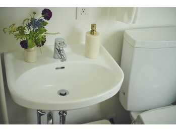 フルールドゥスリジェール(Fleurs de Cerisier)/お化粧室