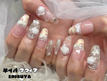 ネイルマフィア 渋谷(NAIL MAFIA)の写真/≪洗練されたシンプル可愛いデザインがいっぱい≫シンプルだけど存在感があるデザインで指先を彩る♪