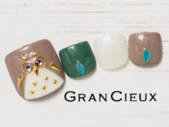 クアトログランシュ 青葉台(QUATRO×GranCieux)/ふくろうフットネイル