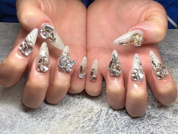 モレリア(morelia)/キラキラネイル