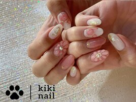 ピンクネイル/花ネイル