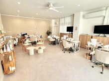 リルマリア 合川店(Lil'maria)の雰囲気(日当たりがよく解放的なサロンです。)