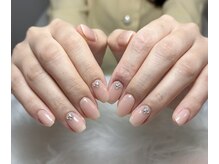 Huyn Nail Salon 新宿店【ヒュンネイルサロン】の雰囲気（オフィスにも馴染むモテ可愛ピンクネイル♪）