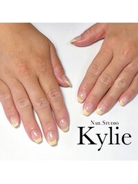 パステルイェローフレンチ