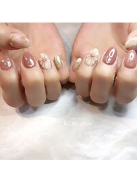 テラコッタのフラワーネイル