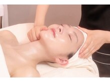 全メニュー3D小顔マッサージ付きで小顔とリフトアップが叶います