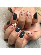 エム(em)/フラワーネイル