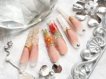 エスフィーネイルサロン ブリーユ(Esfy nailsalon Brille)/奥行きスカルプ定額(デザスカ)