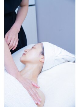 ポーラ 花畑店(POLA)/デコルテマッサージ