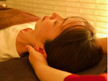 もみほぐし・首【マッサージ・オイル・もみほぐし・整体・ストレッチ・骨盤矯正・姿勢改善・自律神経】