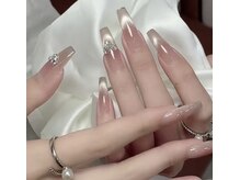 ビューティーネイル【1月中NEW OPEN(予定)】の雰囲気(ワンホンチークマグネットフレンチ ¥6500)