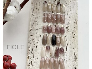 フィオル(FIOLE)/1月のマンスリーデザイン☆