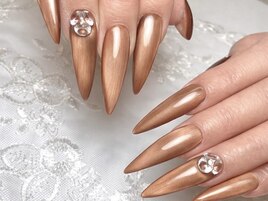 magnet sculpture nail