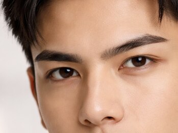 ナル(NaLu)の写真/自信を纏う男性へ！メンズアイブロウワックスで理想の美眉を演出◎