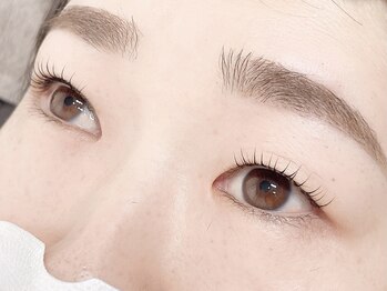エクリュ アイラッシュ(ecru eyelash)/眉スタイリング＆ラッシュリフト
