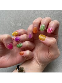 個性派カラフルネイル♪