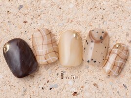 変形チェック淡色ネイル8980円