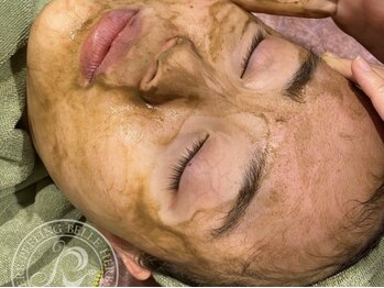 シックスティーエイトフェスター(68FESTAR★)の写真/≪褒められるお肌に≫シミ集中改善プログラム！毛穴・くすみ・ハリツヤ・たるみ改善も叶う◎