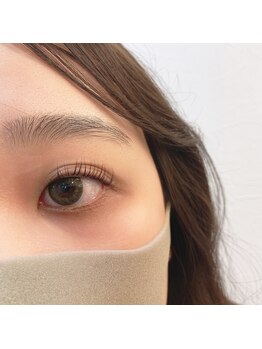 イードット(E.)/まつ毛で印象チェンジ!